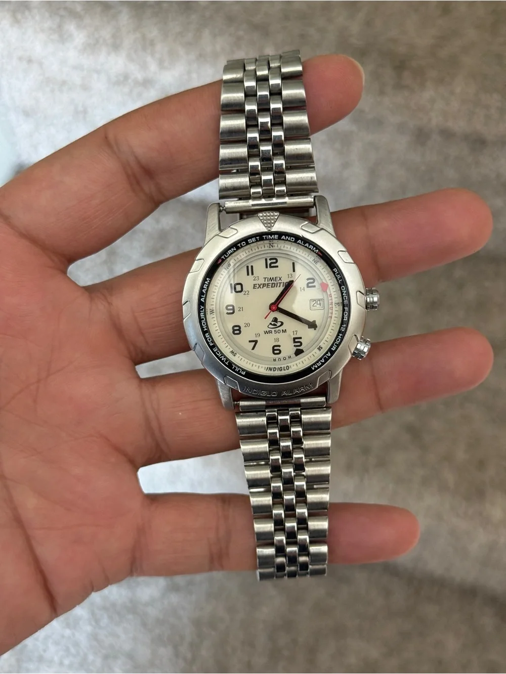 Timex Mens Silver Watch with Cream Dial and Red Second Hand  jubilee bracelet